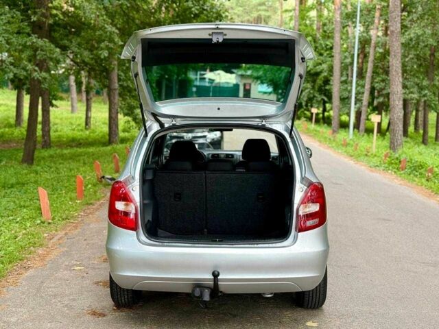 Серый Шкода Фабия, объемом двигателя 1.2 л и пробегом 147 тыс. км за 7400 $, фото 8 на Automoto.ua