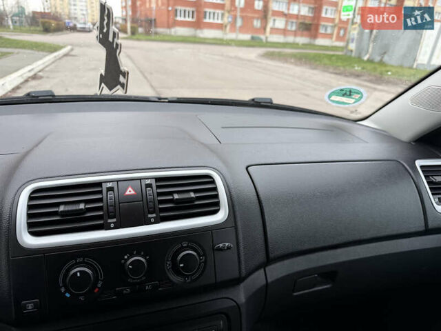 Серый Шкода Фабия, объемом двигателя 0 л и пробегом 170 тыс. км за 6000 $, фото 18 на Automoto.ua