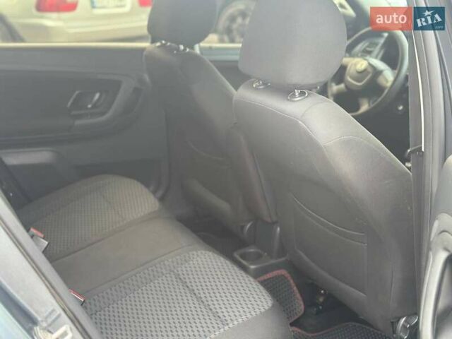 Сірий Шкода Фабія, об'ємом двигуна 1.2 л та пробігом 299 тис. км за 5300 $, фото 6 на Automoto.ua