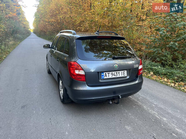 Серый Шкода Фабия, объемом двигателя 1.2 л и пробегом 210 тыс. км за 5750 $, фото 7 на Automoto.ua