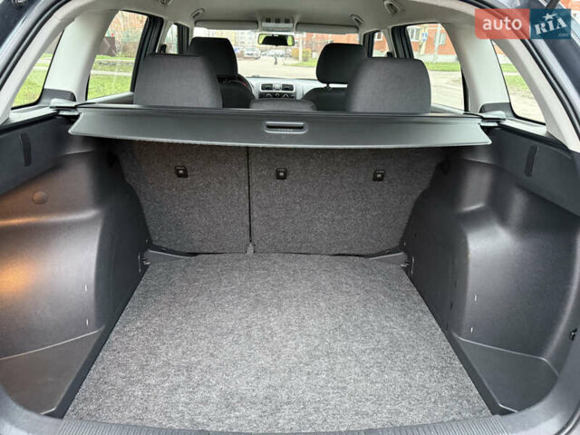 Серый Шкода Фабия, объемом двигателя 0 л и пробегом 170 тыс. км за 6000 $, фото 36 на Automoto.ua