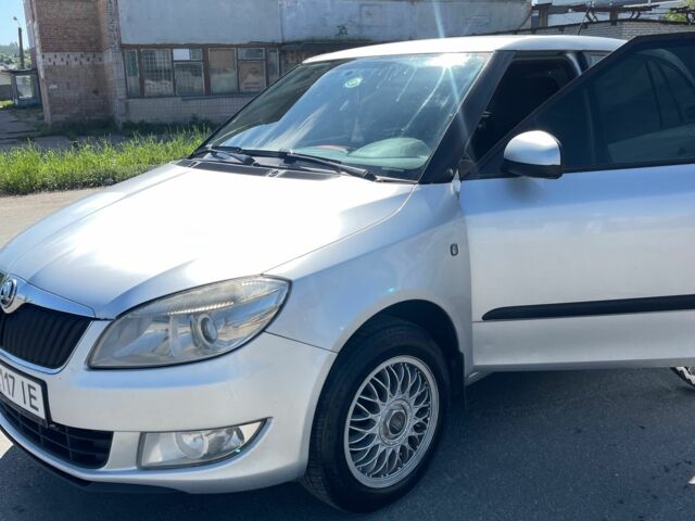 Сірий Шкода Фабія, об'ємом двигуна 1.4 л та пробігом 470 тис. км за 4744 $, фото 6 на Automoto.ua