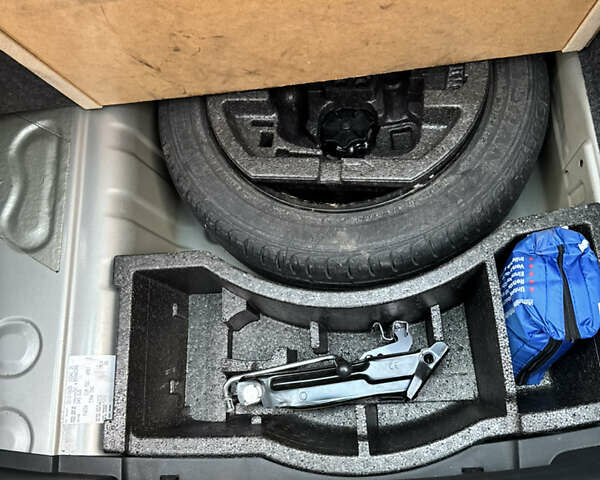 Сірий Шкода Фабія, об'ємом двигуна 1.2 л та пробігом 206 тис. км за 7200 $, фото 22 на Automoto.ua