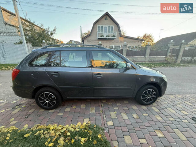 Сірий Шкода Фабія, об'ємом двигуна 0 л та пробігом 170 тис. км за 6000 $, фото 6 на Automoto.ua