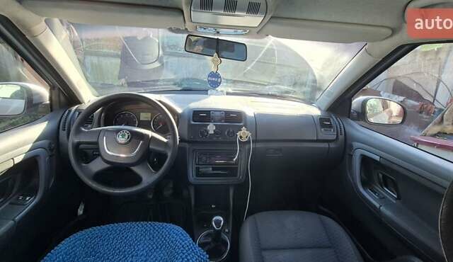 Шкода Фабия 2010 в Борисполе на Automoto.ua Серый Шкода Фабия, объемом двигателя 1.2 л и пробегом 311 тыс. км за 4500 $, фото 11 на Automoto.ua