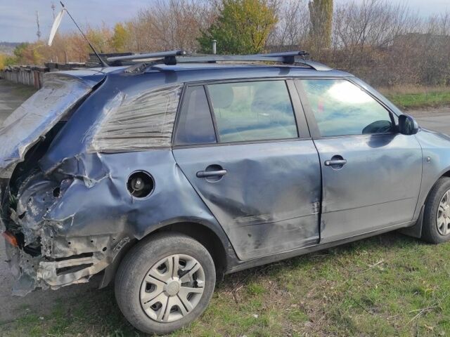 Шкода Фабия 2010 в Краматорске на Automoto.ua Серый Шкода Фабия, объемом двигателя 1.4 л и пробегом 86 тыс. км за 4000 $, фото 2 на Automoto.ua
