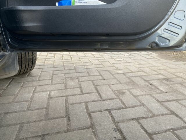 Сірий Шкода Фабія, об'ємом двигуна 1.4 л та пробігом 220 тис. км за 5800 $, фото 13 на Automoto.ua