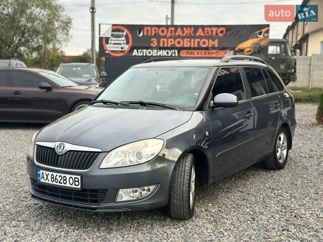 Сірий Шкода Фабія, об'ємом двигуна 1.2 л та пробігом 299 тис. км за 5300 $, фото 3 на Automoto.ua