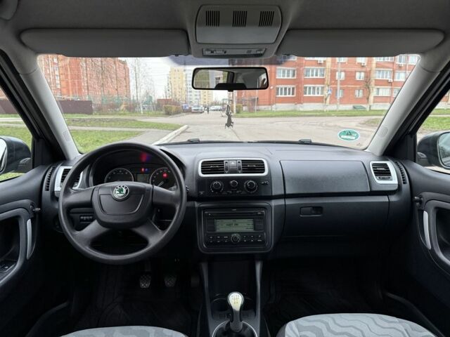 Сірий Шкода Фабія, об'ємом двигуна 0 л та пробігом 170 тис. км за 6000 $, фото 8 на Automoto.ua