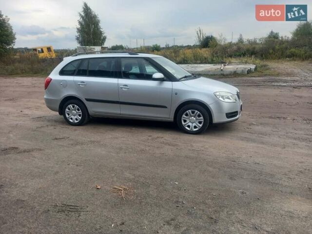 Сірий Шкода Фабія, об'ємом двигуна 1.6 л та пробігом 156 тис. км за 5750 $, фото 9 на Automoto.ua