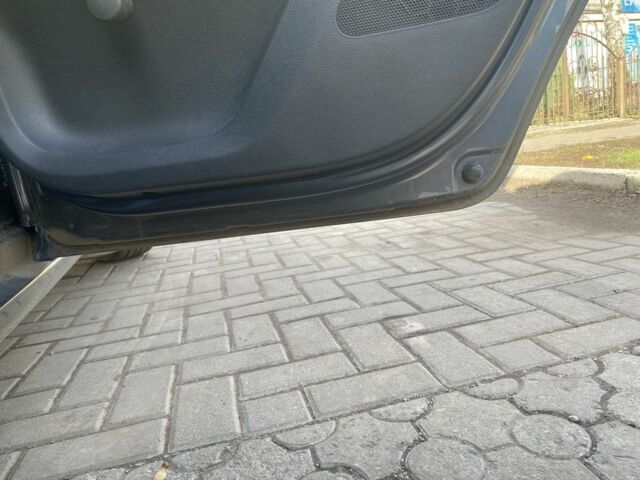 Сірий Шкода Фабія, об'ємом двигуна 1.4 л та пробігом 220 тис. км за 5800 $, фото 8 на Automoto.ua