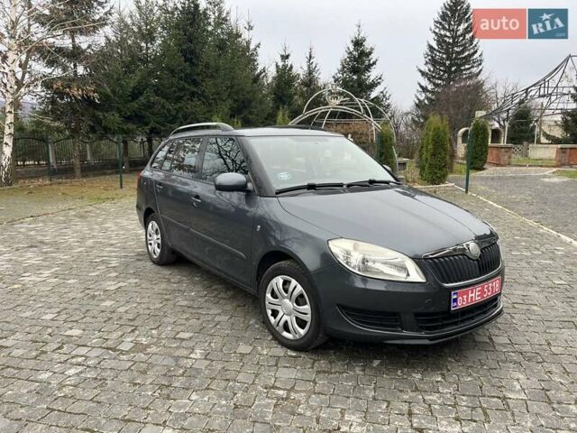 Серый Шкода Фабия, объемом двигателя 1.4 л и пробегом 165 тыс. км за 5800 $, фото 4 на Automoto.ua