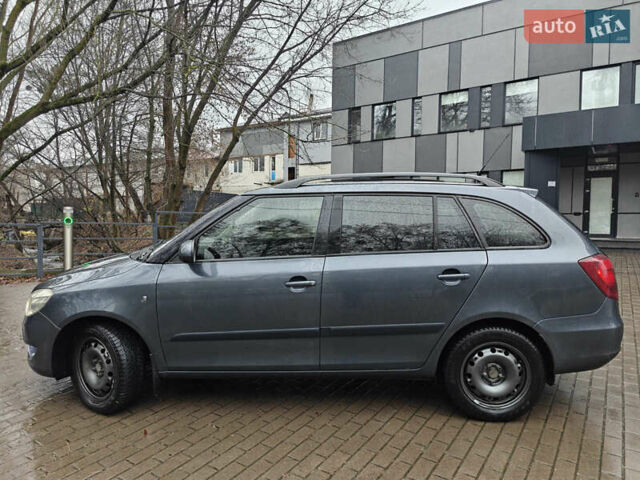 Серый Шкода Фабия, объемом двигателя 1.6 л и пробегом 276 тыс. км за 6150 $, фото 5 на Automoto.ua
