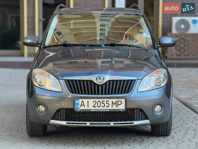 Шкода Фабия 2010 в Одессе на Automoto.ua Серый Шкода Фабия, объемом двигателя 1.2 л и пробегом 260 тыс. км за 5800 $, фото 9 на Automoto.ua