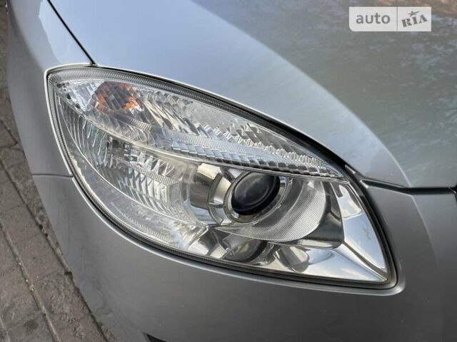 Шкода Фабия 2010 в Виннице на Automoto.ua Серый Шкода Фабия, объемом двигателя 1.4 л и пробегом 110 тыс. км за 6599 $, фото 34 на Automoto.ua
