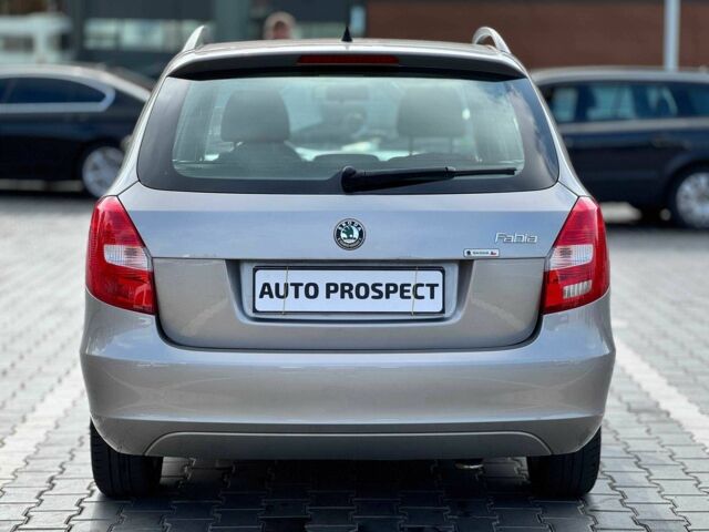 Серый Шкода Фабия, объемом двигателя 1.4 л и пробегом 191 тыс. км за 6200 $, фото 4 на Automoto.ua