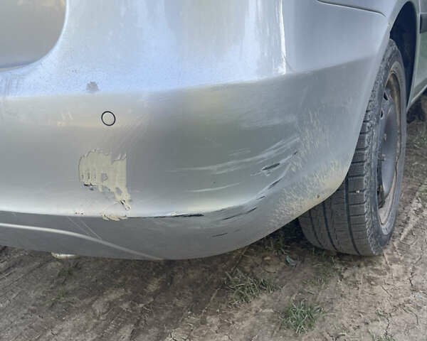 Серый Шкода Фабия, объемом двигателя 1.6 л и пробегом 215 тыс. км за 5750 $, фото 7 на Automoto.ua