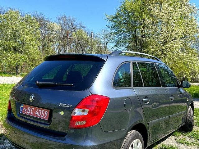 Сірий Шкода Фабія, об'ємом двигуна 1.4 л та пробігом 218 тис. км за 5800 $, фото 4 на Automoto.ua