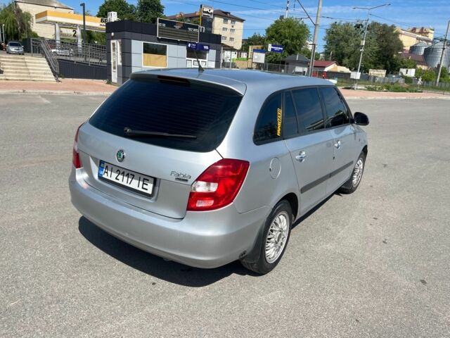 Сірий Шкода Фабія, об'ємом двигуна 1.4 л та пробігом 470 тис. км за 4744 $, фото 5 на Automoto.ua