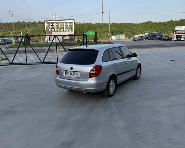 Серый Шкода Фабия, объемом двигателя 1.6 л и пробегом 317 тыс. км за 4350 $, фото 30 на Automoto.ua