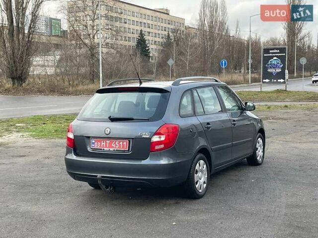 Серый Шкода Фабия, объемом двигателя 1.4 л и пробегом 196 тыс. км за 6000 $, фото 16 на Automoto.ua