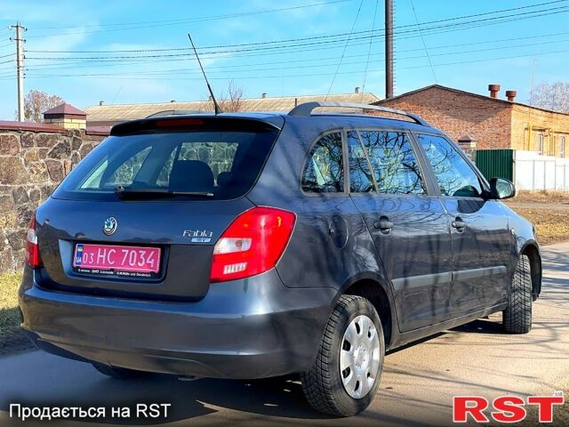 Сірий Шкода Фабія, об'ємом двигуна 14 л та пробігом 260 тис. км за 5800 $, фото 12 на Automoto.ua
