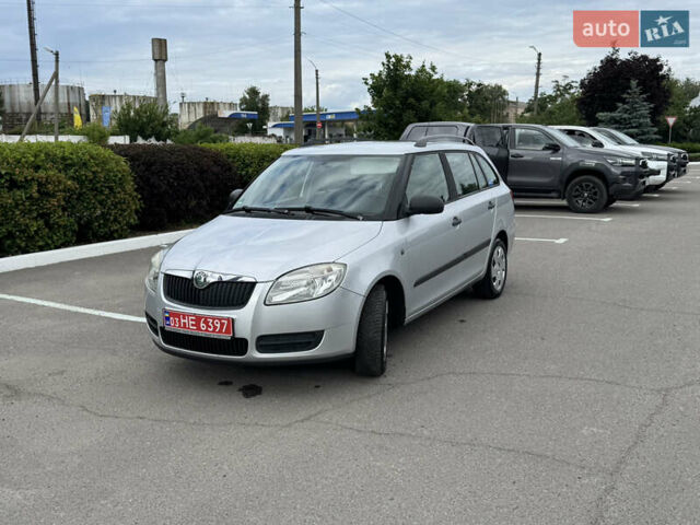 Сірий Шкода Фабія, об'ємом двигуна 1.39 л та пробігом 212 тис. км за 5800 $, фото 2 на Automoto.ua