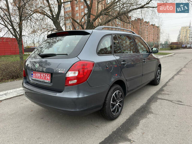 Серый Шкода Фабия, объемом двигателя 0 л и пробегом 170 тыс. км за 6000 $, фото 6 на Automoto.ua