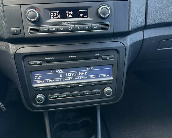 Сірий Шкода Фабія, об'ємом двигуна 1.2 л та пробігом 240 тис. км за 5700 $, фото 16 на Automoto.ua