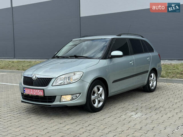 Сірий Шкода Фабія, об'ємом двигуна 1.2 л та пробігом 228 тис. км за 5100 $, фото 3 на Automoto.ua