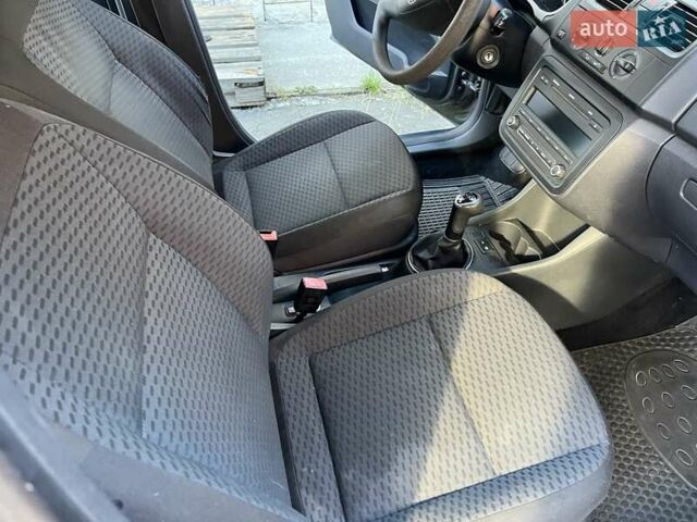 Серый Шкода Фабия, объемом двигателя 1.4 л и пробегом 165 тыс. км за 5800 $, фото 27 на Automoto.ua