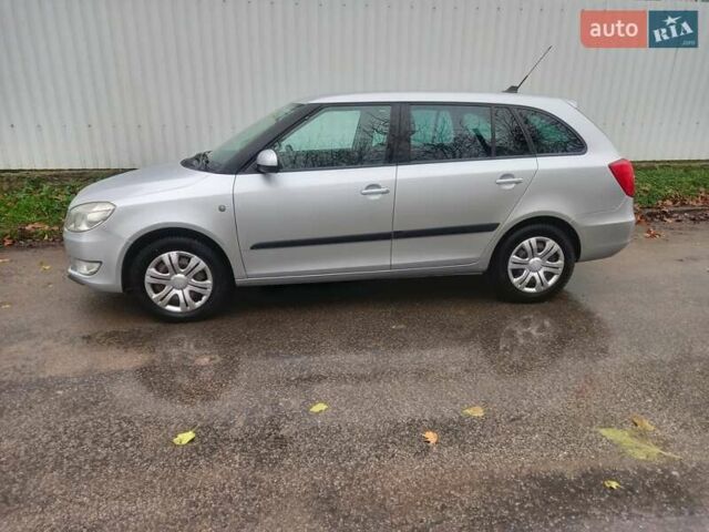 Сірий Шкода Фабія, об'ємом двигуна 1.6 л та пробігом 264 тис. км за 6400 $, фото 3 на Automoto.ua