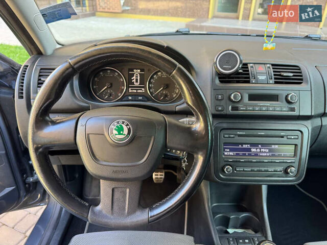 Шкода Фабия 2010 в Одессе на Automoto.ua Серый Шкода Фабия, объемом двигателя 1.2 л и пробегом 260 тыс. км за 5800 $, фото 16 на Automoto.ua