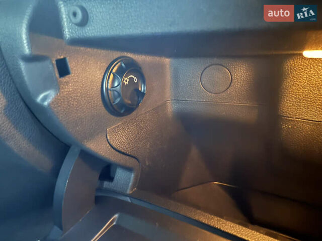 Сірий Шкода Фабія, об'ємом двигуна 0 л та пробігом 170 тис. км за 6000 $, фото 50 на Automoto.ua