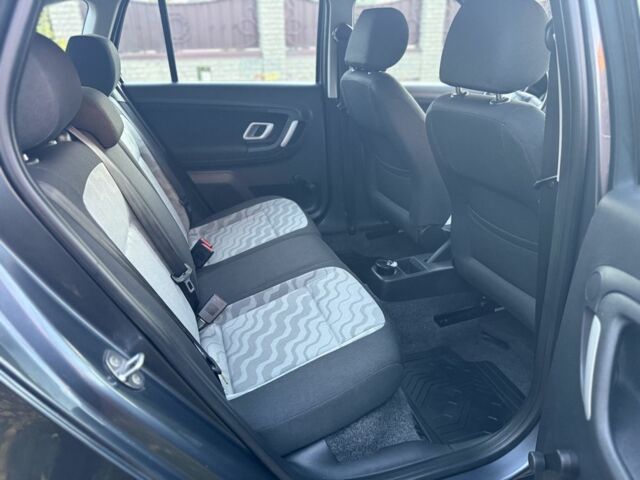 Сірий Шкода Фабія, об'ємом двигуна 0 л та пробігом 170 тис. км за 6000 $, фото 17 на Automoto.ua