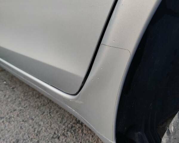 Серый Шкода Фабия, объемом двигателя 1.39 л и пробегом 175 тыс. км за 5900 $, фото 29 на Automoto.ua