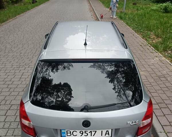 Сірий Шкода Фабія, об'ємом двигуна 1.6 л та пробігом 335 тис. км за 5300 $, фото 11 на Automoto.ua