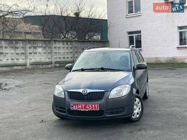 Серый Шкода Фабия, объемом двигателя 1.4 л и пробегом 196 тыс. км за 6000 $, фото 7 на Automoto.ua