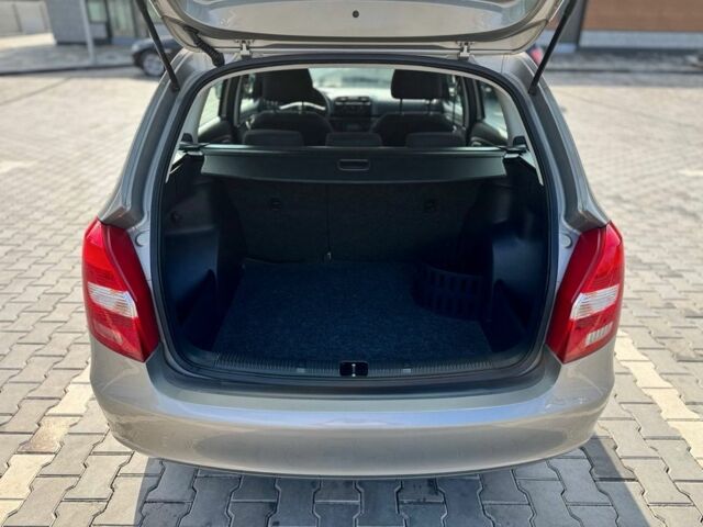 Серый Шкода Фабия, объемом двигателя 1.4 л и пробегом 191 тыс. км за 6150 $, фото 15 на Automoto.ua