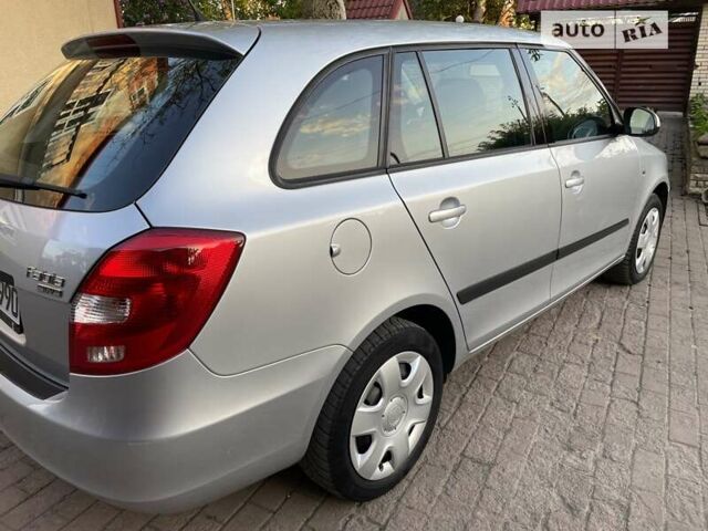 Шкода Фабия 2010 в Виннице на Automoto.ua Серый Шкода Фабия, объемом двигателя 1.4 л и пробегом 110 тыс. км за 6599 $, фото 45 на Automoto.ua