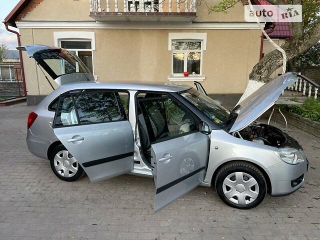Шкода Фабия 2010 в Виннице на Automoto.ua Серый Шкода Фабия, объемом двигателя 1.4 л и пробегом 110 тыс. км за 6599 $, фото 69 на Automoto.ua