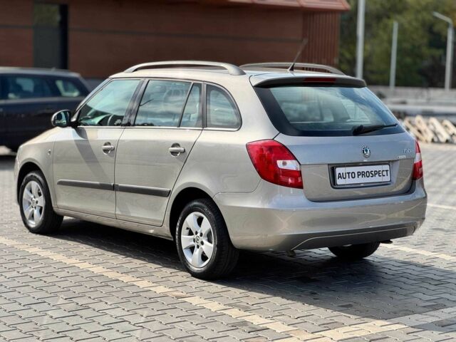 Серый Шкода Фабия, объемом двигателя 1.4 л и пробегом 191 тыс. км за 6200 $, фото 5 на Automoto.ua