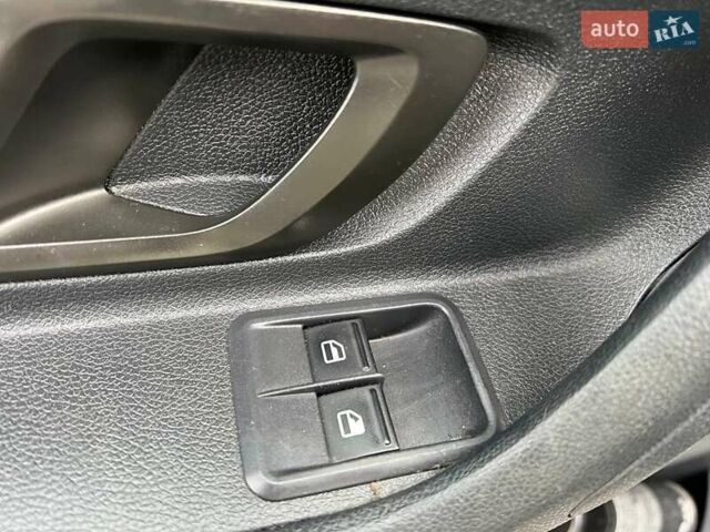 Серый Шкода Фабия, объемом двигателя 1.2 л и пробегом 208 тыс. км за 6990 $, фото 15 на Automoto.ua