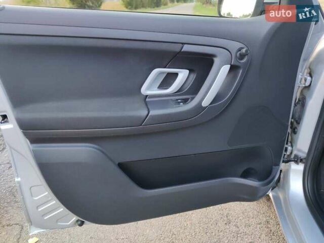 Серый Шкода Фабия, объемом двигателя 1.39 л и пробегом 175 тыс. км за 5900 $, фото 32 на Automoto.ua