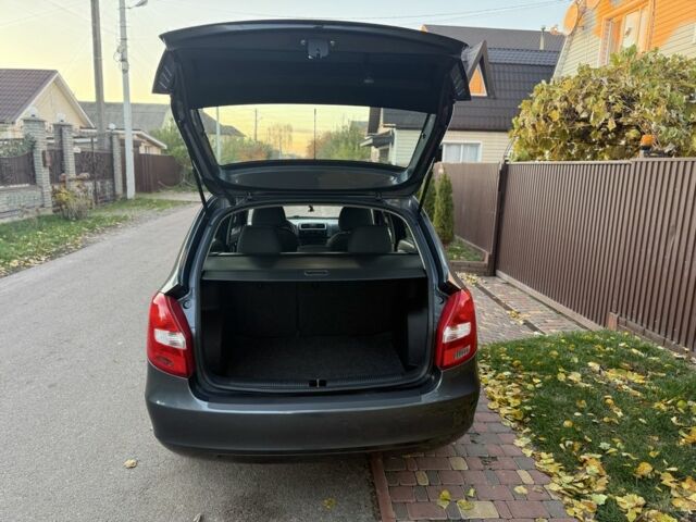 Сірий Шкода Фабія, об'ємом двигуна 0 л та пробігом 170 тис. км за 6000 $, фото 18 на Automoto.ua