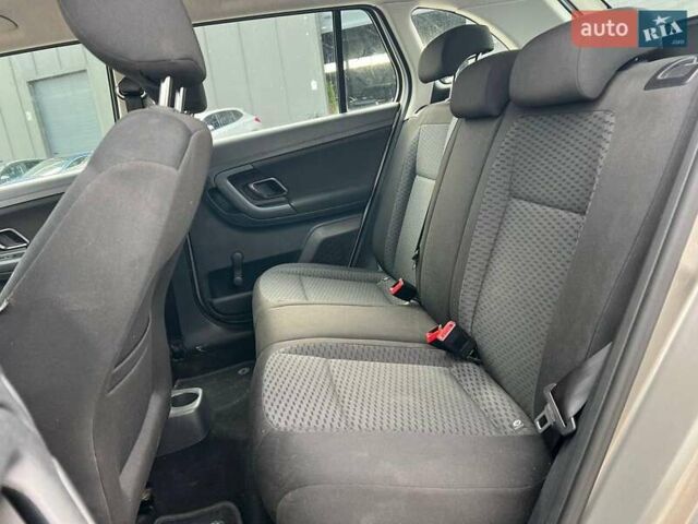 Серый Шкода Фабия, объемом двигателя 1.2 л и пробегом 208 тыс. км за 6990 $, фото 31 на Automoto.ua