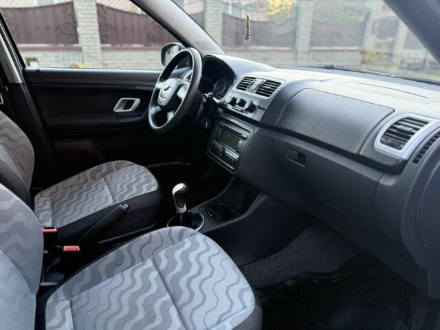 Сірий Шкода Фабія, об'ємом двигуна 0 л та пробігом 170 тис. км за 6000 $, фото 15 на Automoto.ua