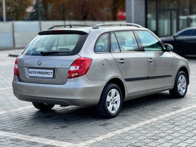 Серый Шкода Фабия, объемом двигателя 1.4 л и пробегом 191 тыс. км за 6200 $, фото 3 на Automoto.ua