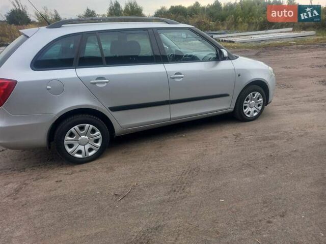 Сірий Шкода Фабія, об'ємом двигуна 1.6 л та пробігом 156 тис. км за 5750 $, фото 6 на Automoto.ua