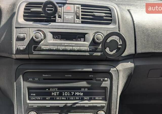 Сірий Шкода Фабія, об'ємом двигуна 1.6 л та пробігом 335 тис. км за 5300 $, фото 14 на Automoto.ua